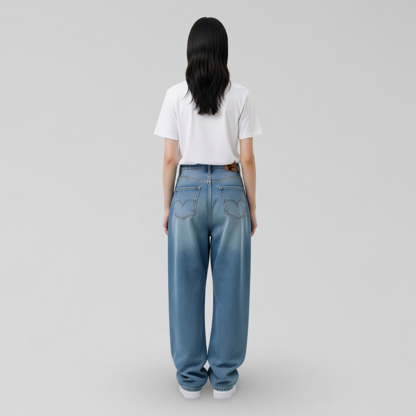 LIGHT BLUE BAGGY JEANS