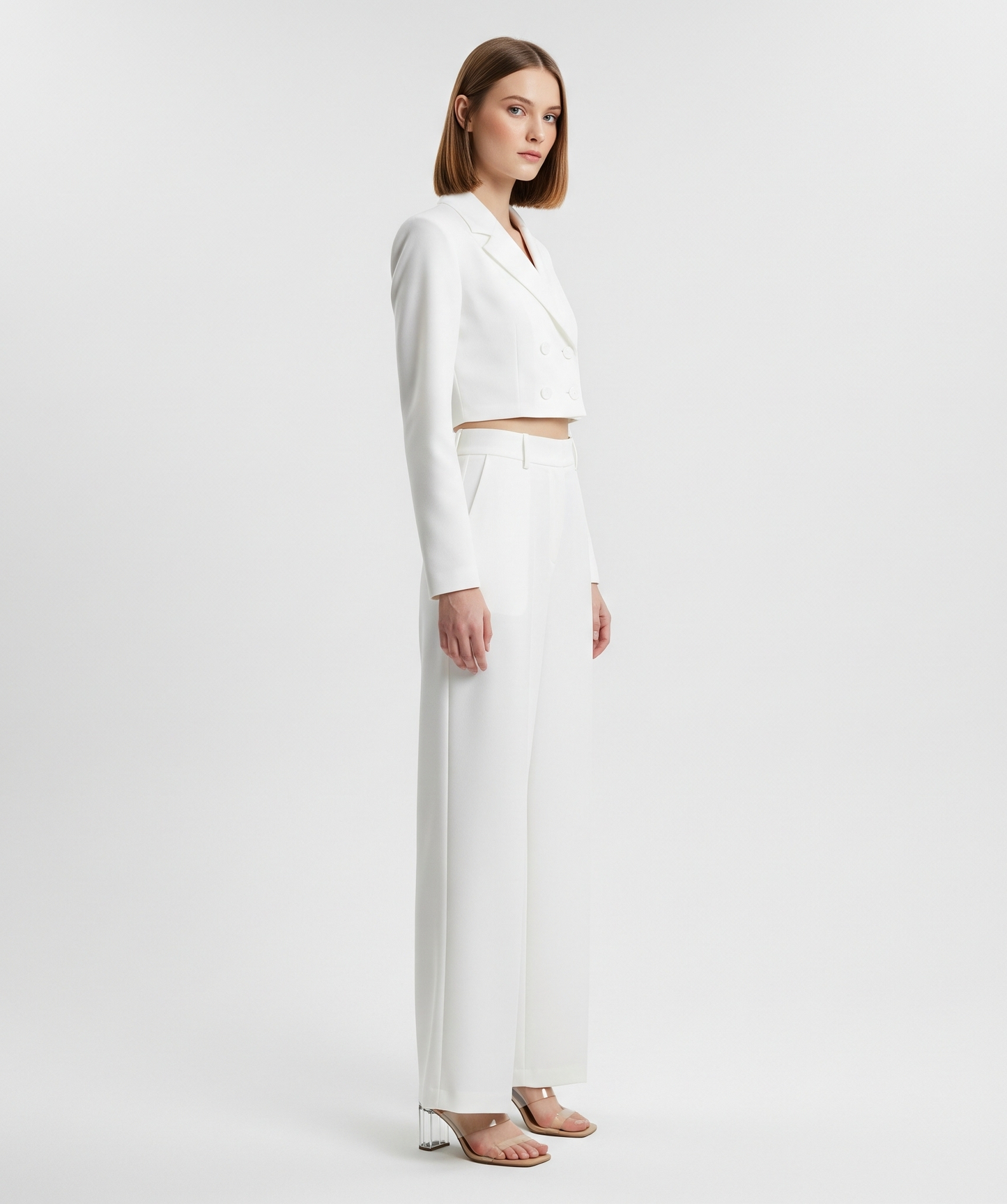 WHITE CROPPED BLAZER AND WIDE-LEG TROUSER SET