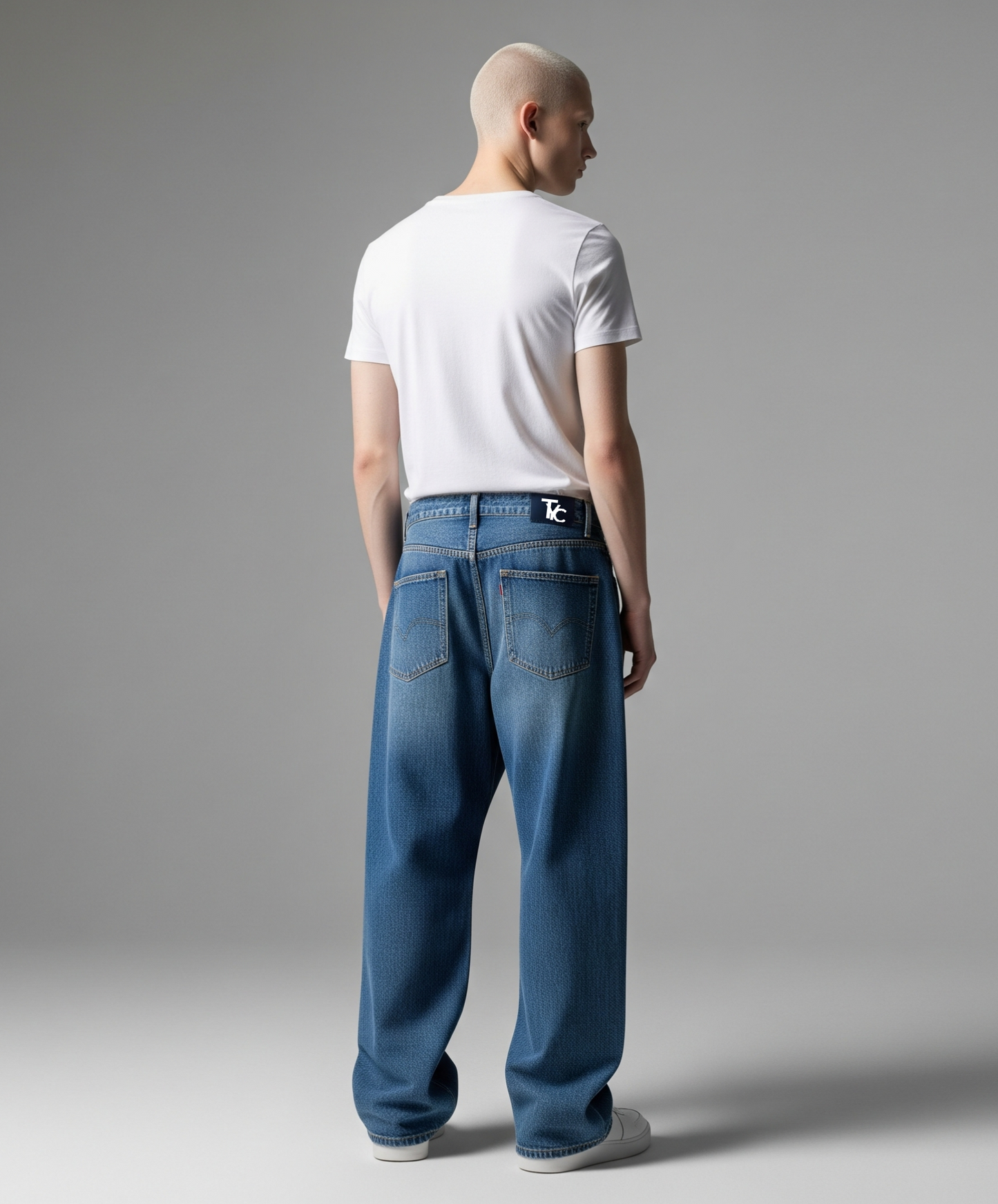 BLUE BAGGY JEANS